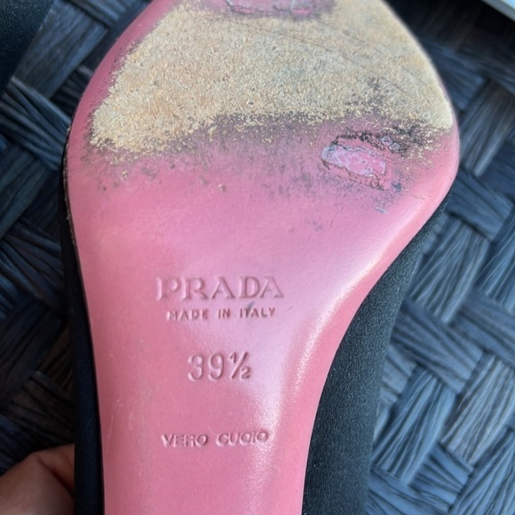 Prada BLACK SATIN PUMP - Picture 12 of 12